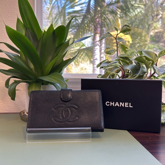 CHANEL Handbags - Chanel Caviar Black Kiss Lock Wallet